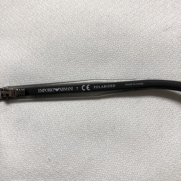 EMPORIO ARMANI POLARIZED GLASSES - Picture 4 of 6